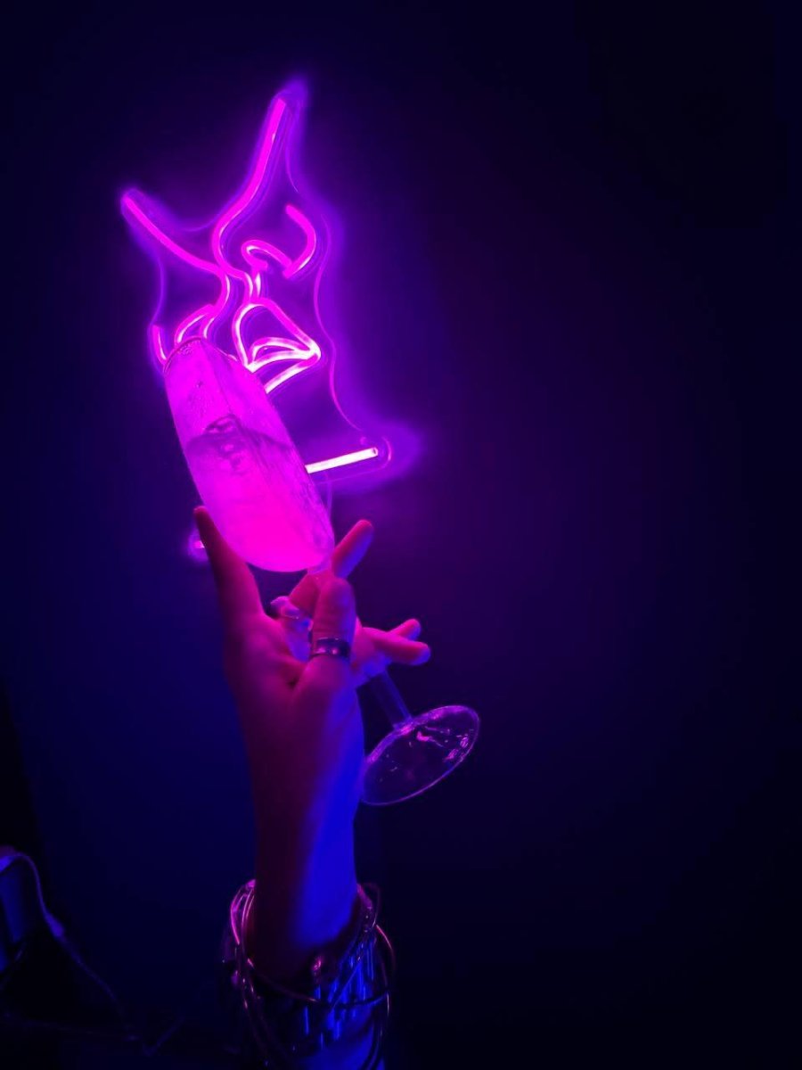 Leela's Lesbian & Queerspace Bar